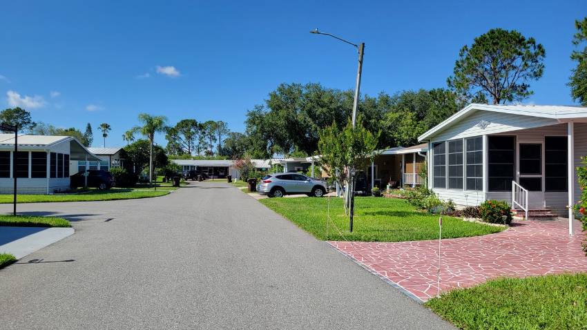 571 Cardinal Loop a Lake Wales, FL Mobile or Manufactured Home for Sale